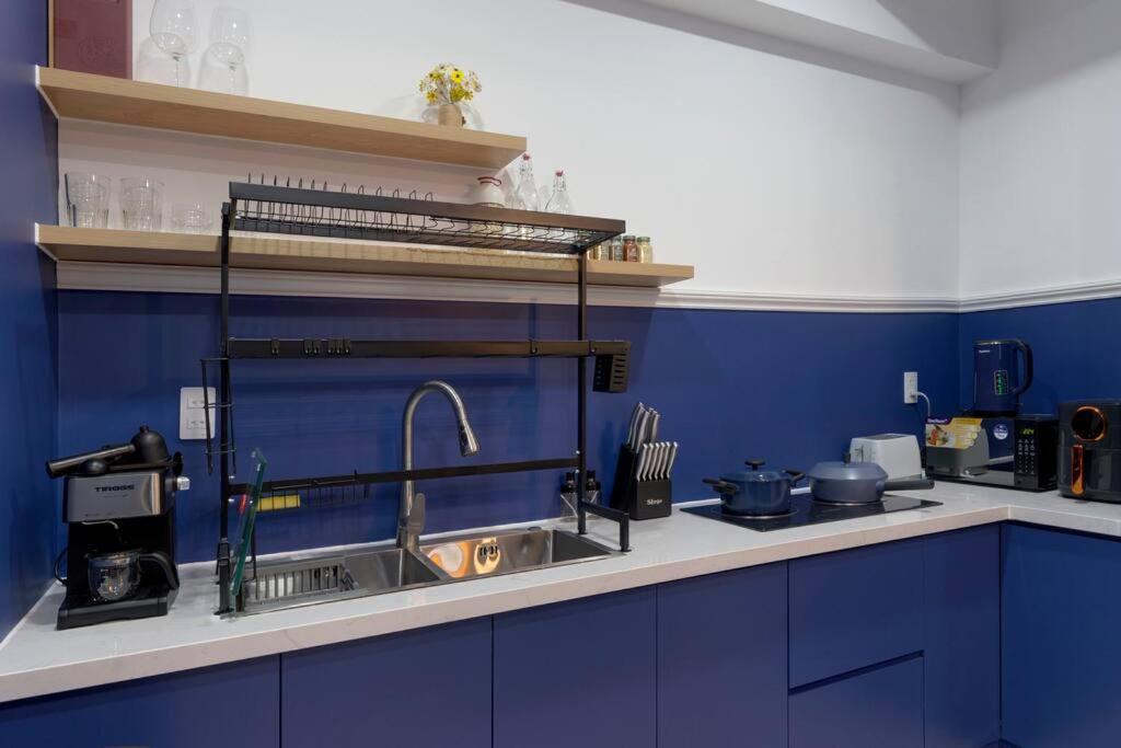 Modern, Cozy & Fully Equipped 2Br Apt In D4, 5M To D1 ホーチミン市 エクステリア 写真